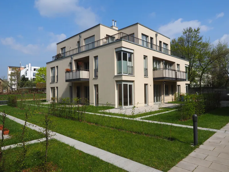 Luxuriöses, barrierefreies Penthouse mit umlaufender Südterrasse am Schlosspark Niederschönhausen — photo 1
